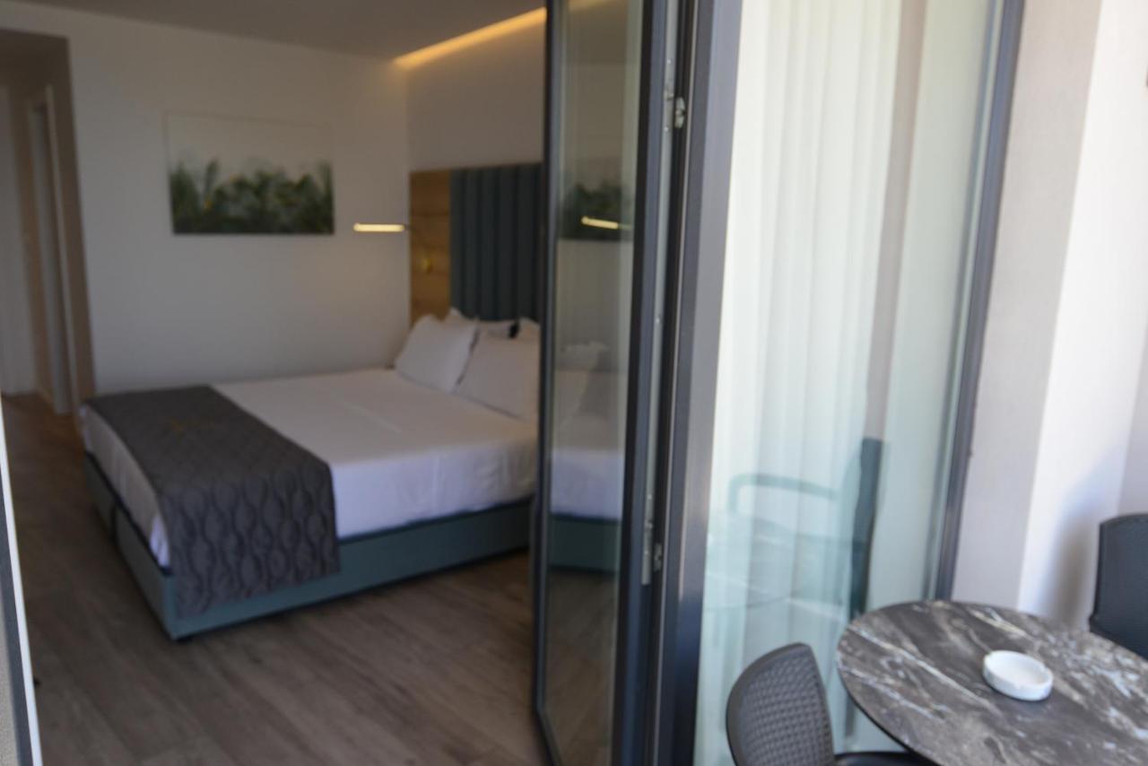 Ebbi Hotel เดอร์มี ภายนอก รูปภาพ